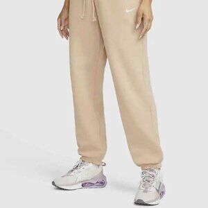 Nike Women's High-Waisted Oversized Sweatpants - Sportswear Phoenix Fleece